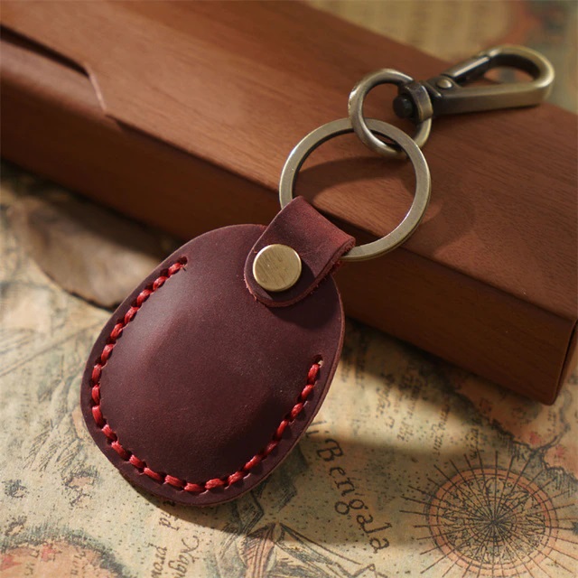 Protective Airtags Leather Keychain Case Red